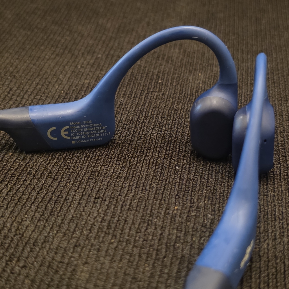 SHOKZ OpenRun - Bluetooth Wireless Open-Ear Headphones (Blue) - Picture 4 of 7